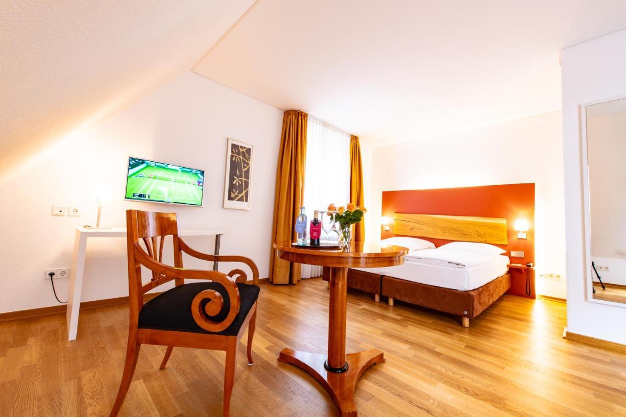 Parkhotel วอล์ฟสบวร์ก ภายนอก รูปภาพ