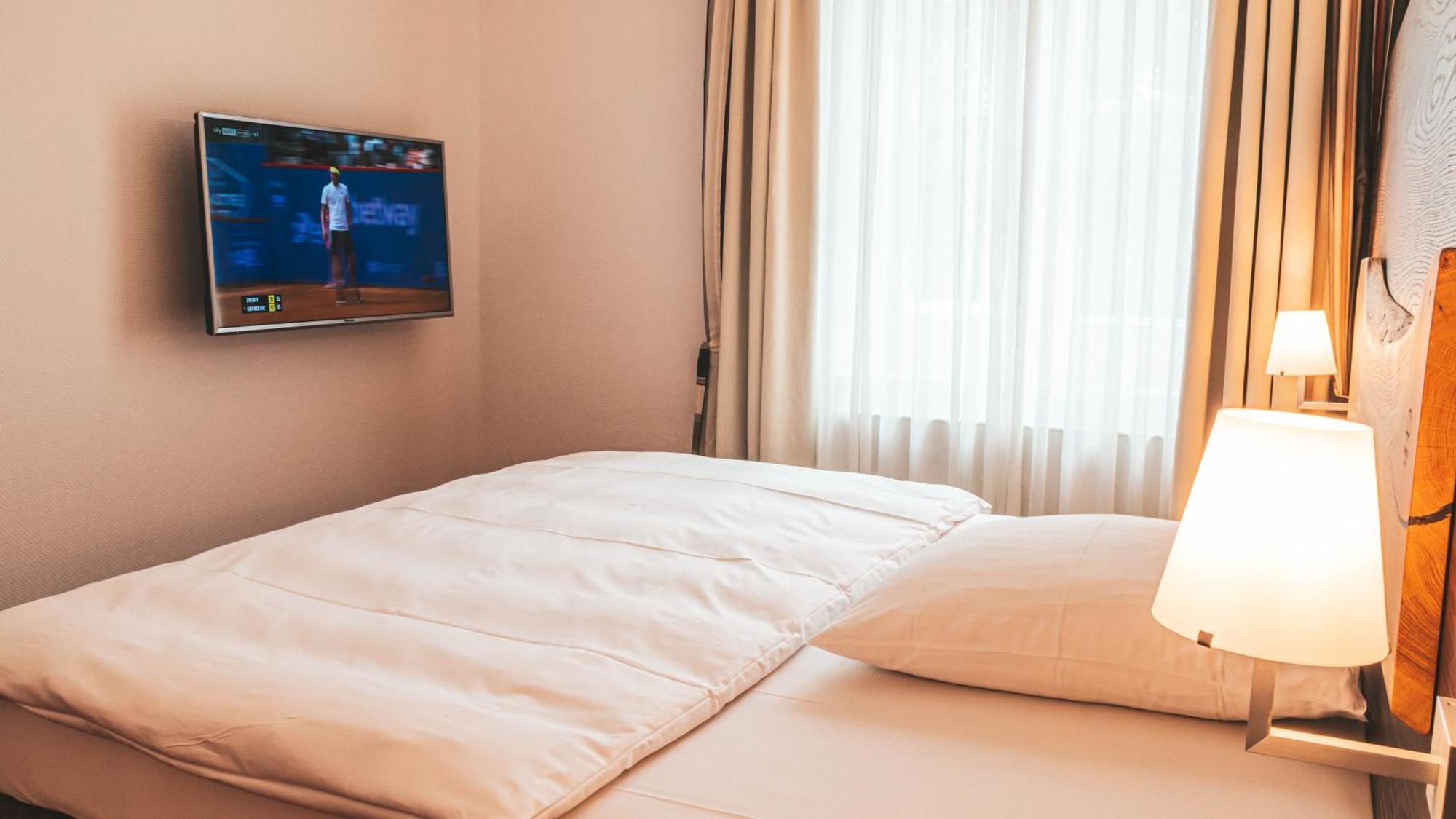 Parkhotel วอล์ฟสบวร์ก ภายนอก รูปภาพ