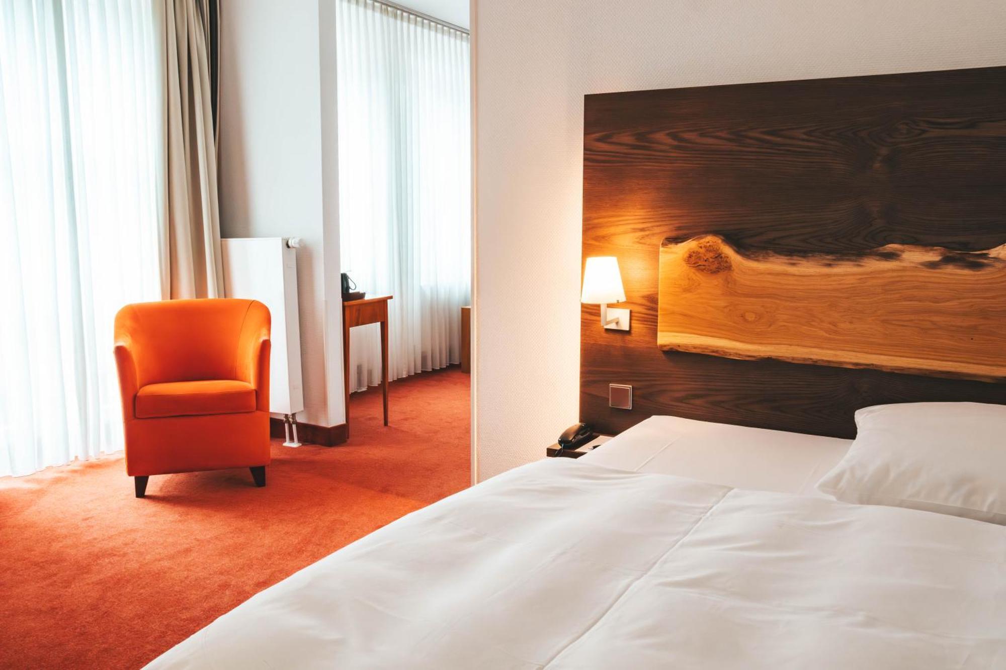Parkhotel วอล์ฟสบวร์ก ภายนอก รูปภาพ